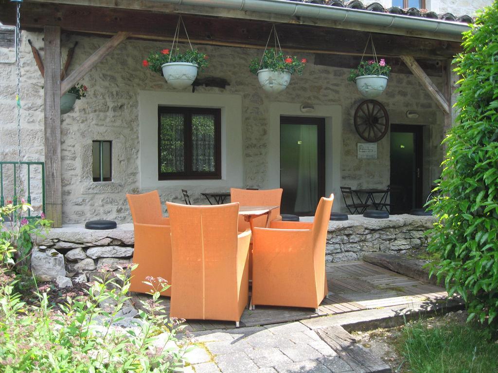奥珐萨昂德瑞酒店 Neuville-sur-Ain 外观 照片
