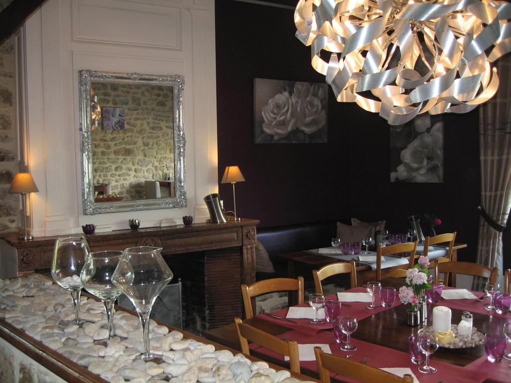 奥珐萨昂德瑞酒店 Neuville-sur-Ain 外观 照片